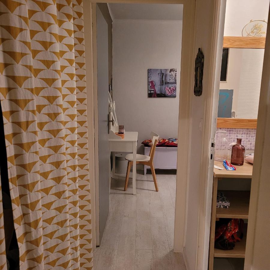 Charmant Appartement A Deux Pas Du Centre Historique Quimper Exterior foto