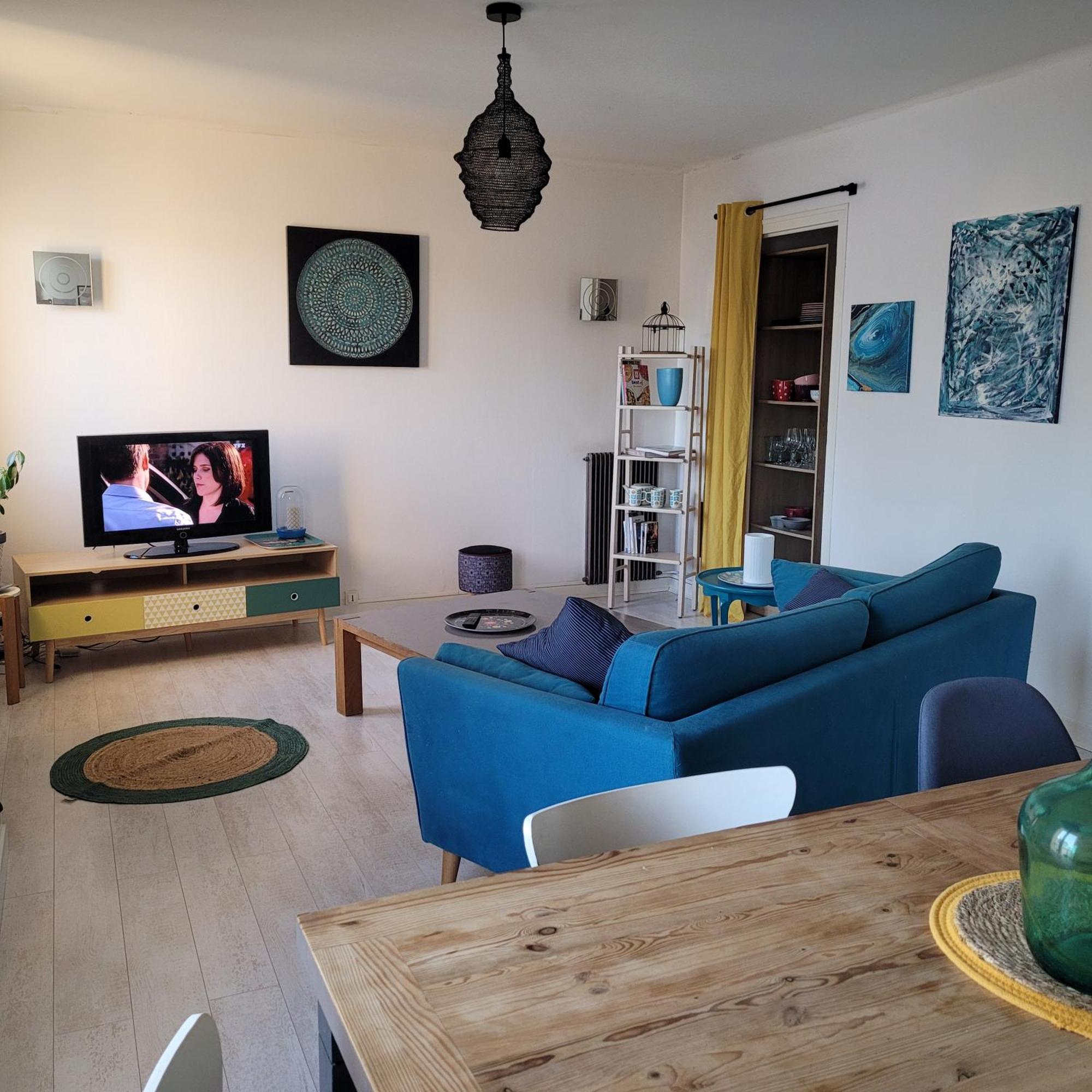 Charmant Appartement A Deux Pas Du Centre Historique Quimper Zimmer foto
